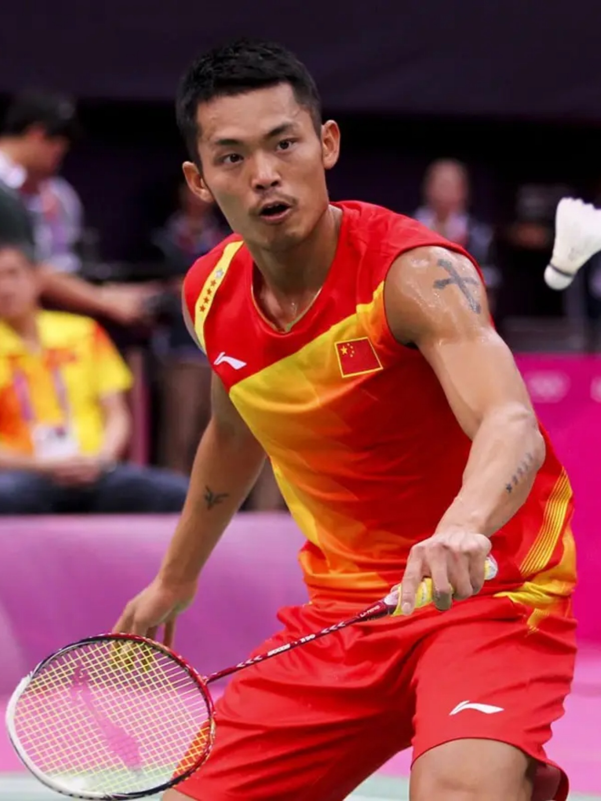 赛中屡屡化 赛中屡屡化